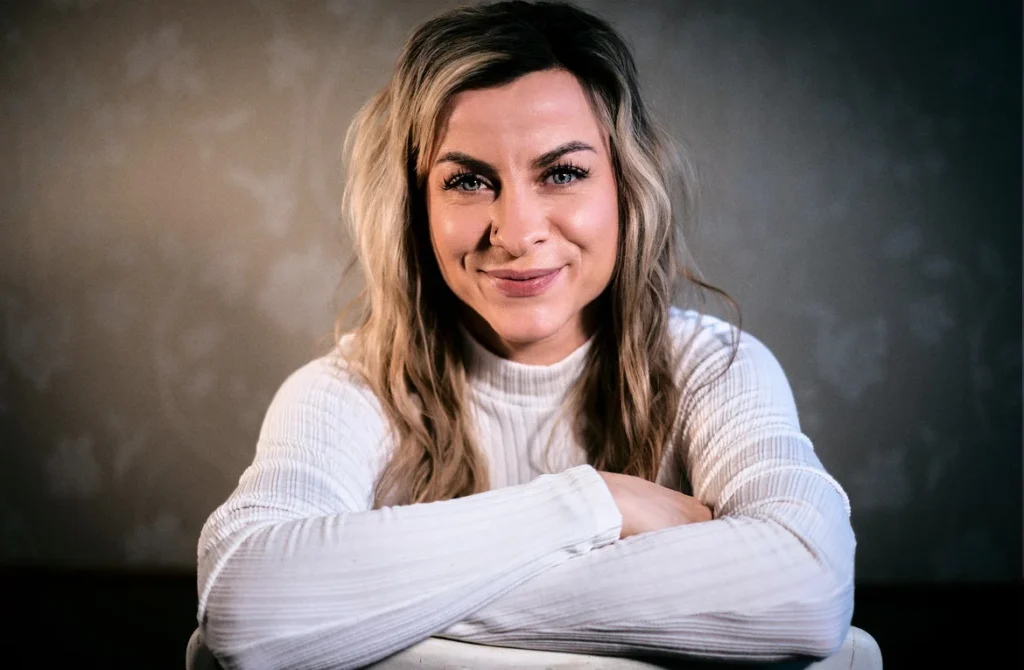 Jenna von Thäne – Station aus ihrem Werdegang als Moderatorin