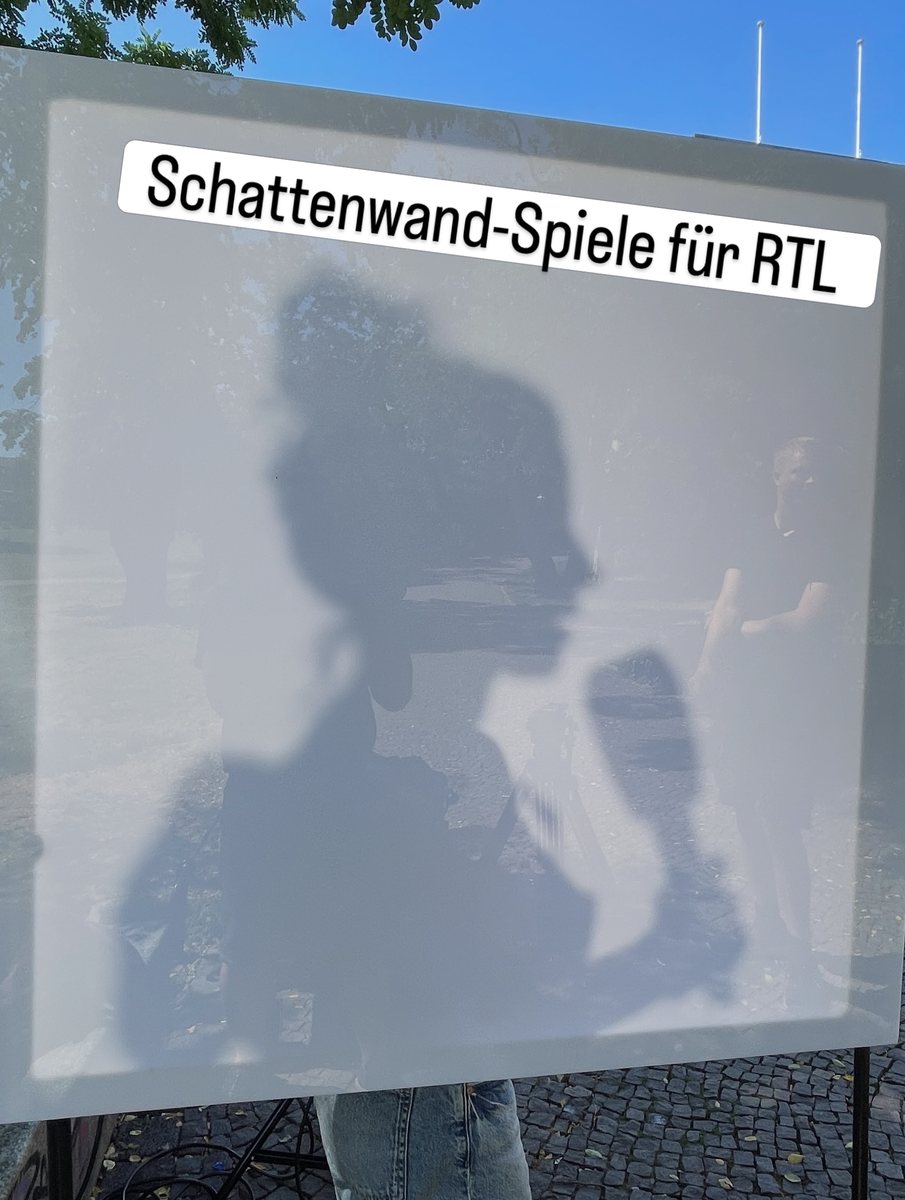 Schattenwand für RTL Explosiv Voxpops zu Hasskommentaren im Internet