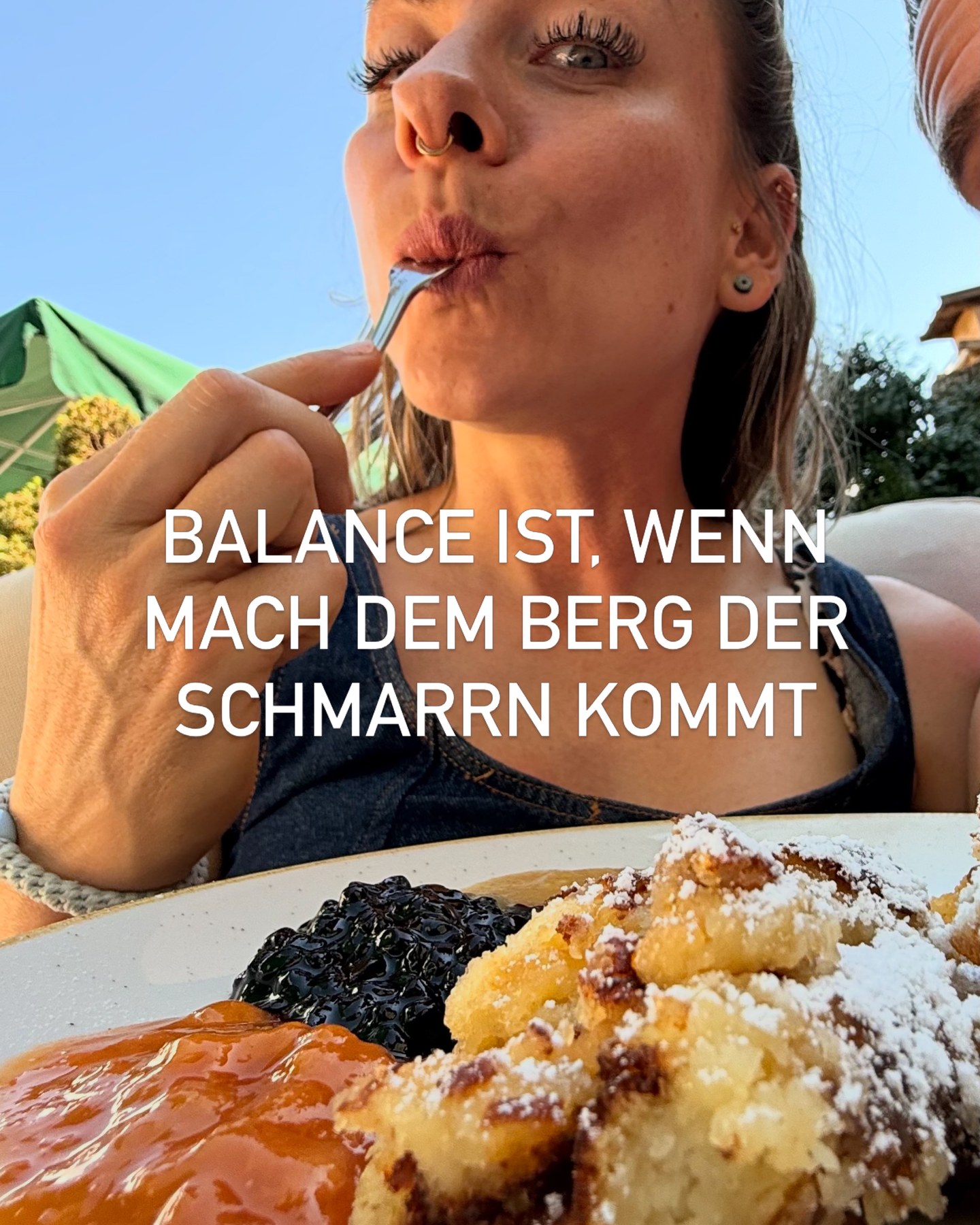 Jenna von Thäne mit Kaiserschmarrn nach dem Berg